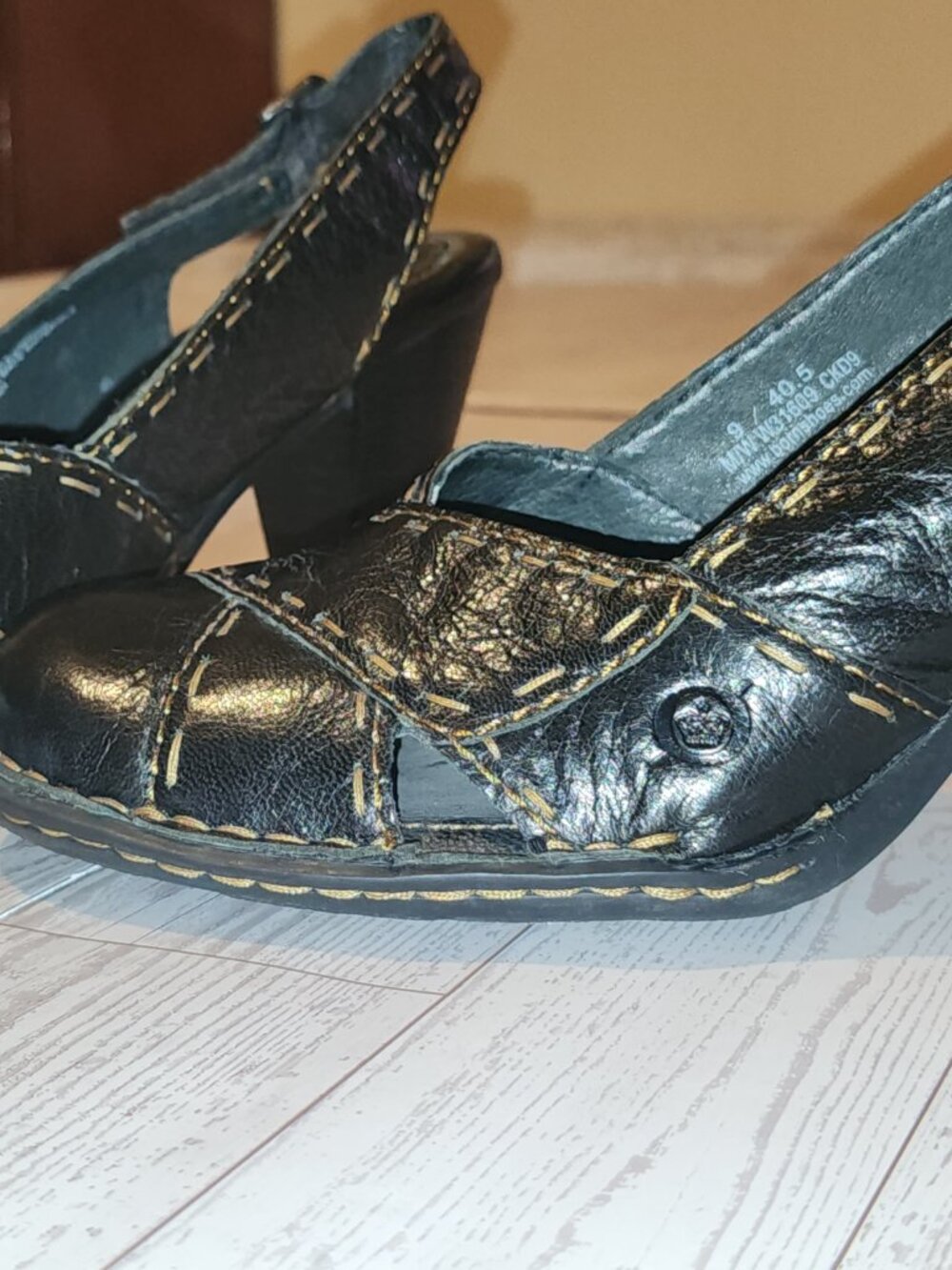 BOC Born Black Leather Slingback Heels Size 9 Block Heel Comfort Shoes - Picture 12 of 12